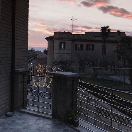 Terrazza Sull'Infinito Bed and Breakfast Recanati Exteriör bild