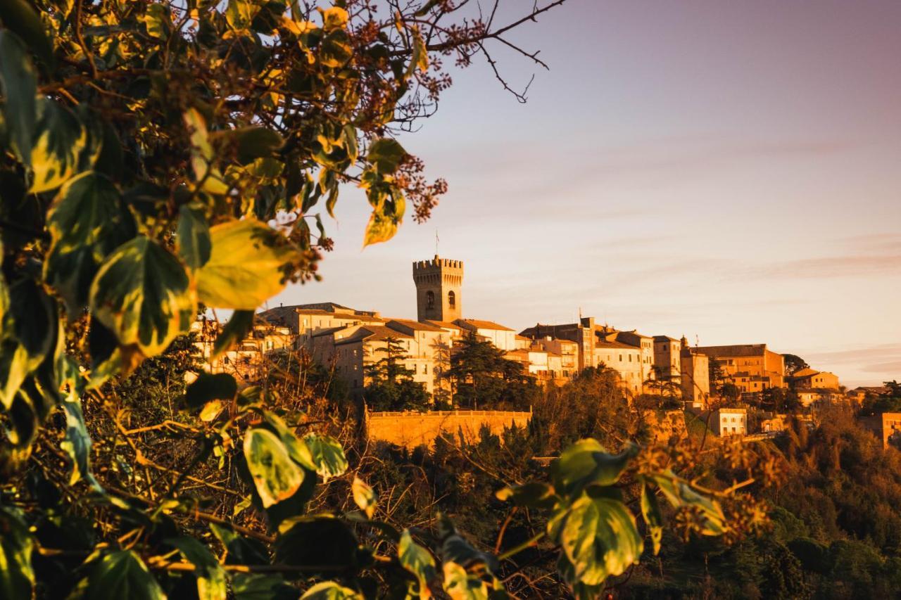 Terrazza Sull'Infinito Bed and Breakfast Recanati Exteriör bild